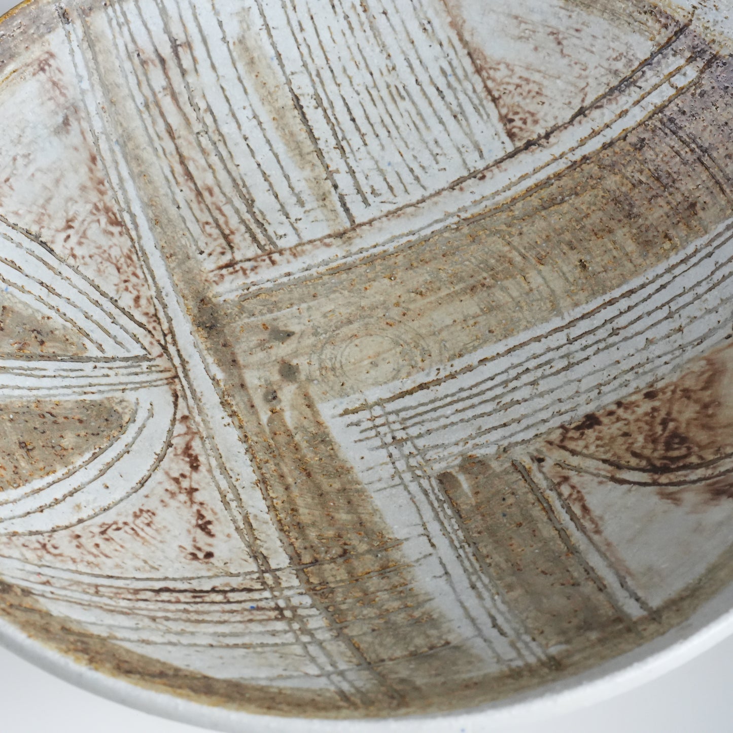 リサ・ラーソン初期のユニークピース 飾り皿 交差する大地の大皿 - 側面