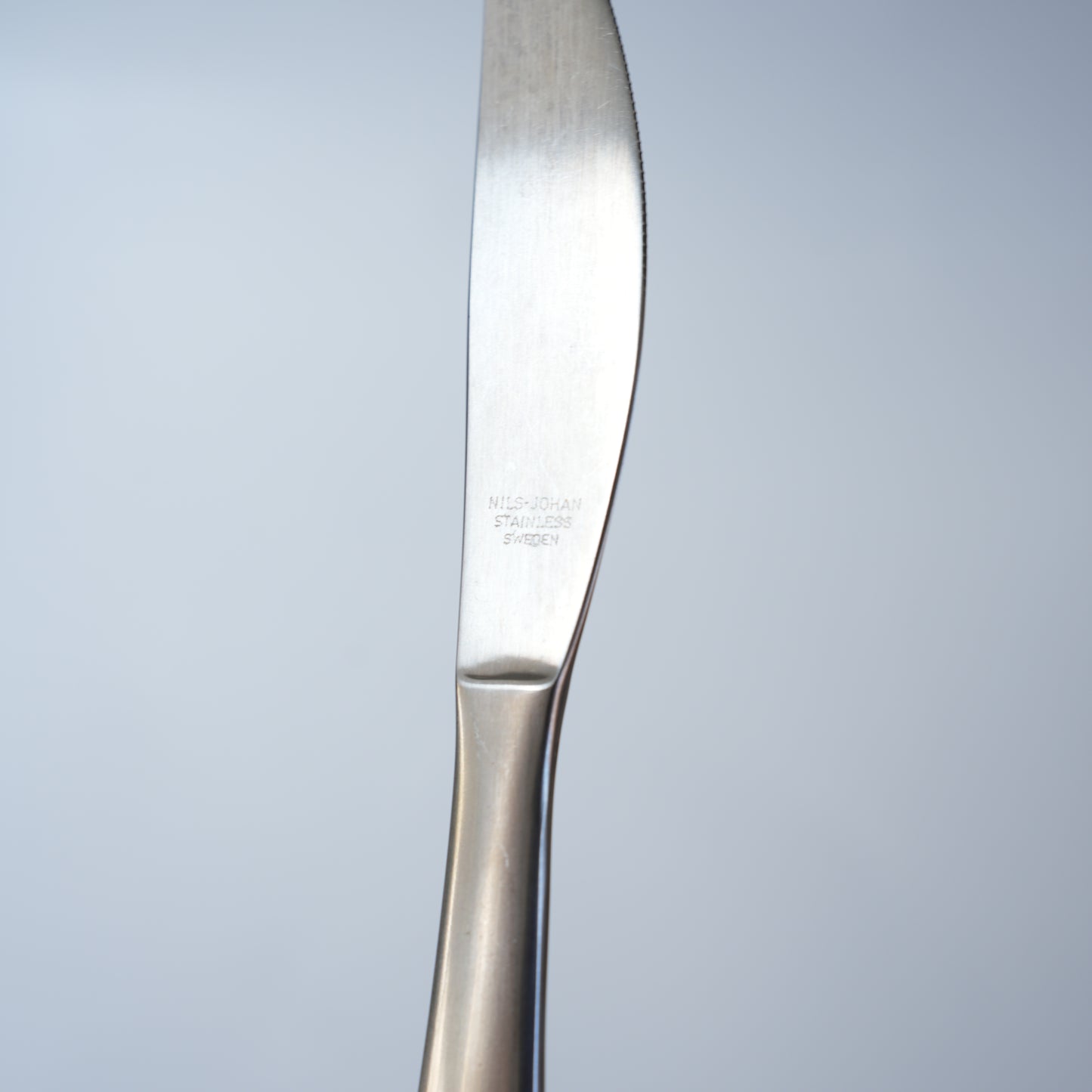 ニルスヨハン（NilsJohan）カプリ（Capri）テーブルナイフ 波刃 19.5cm アダム・ティルストルップ 北欧ヴィンテージカトラリー