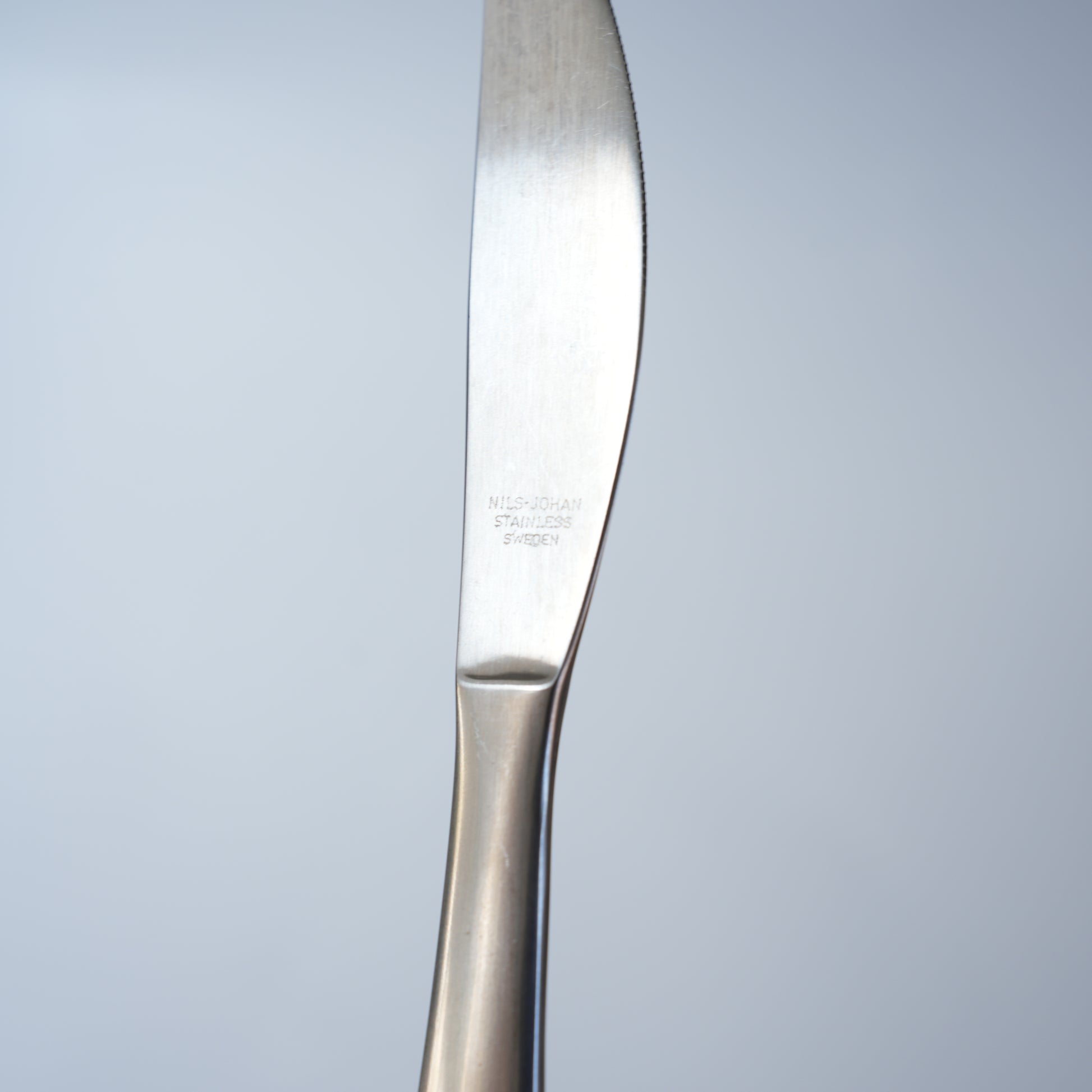 ニルスヨハン（NilsJohan）カプリ（Capri）テーブルナイフ 波刃 19.5cm アダム・ティルストルップ 北欧ヴィンテージカトラリー