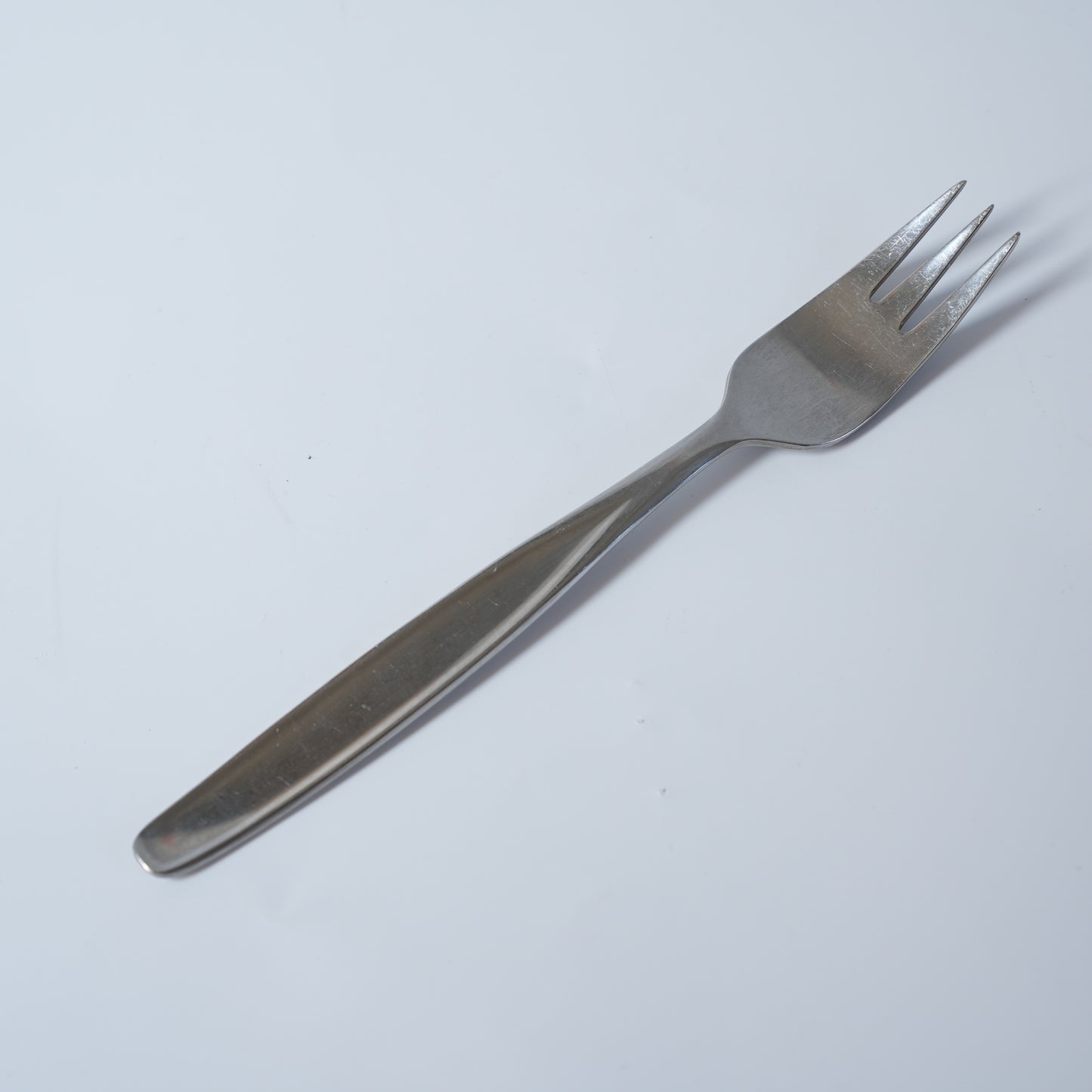 ニルスヨハン（NilsJohan）カプリ（Capri）フォーク 17cm アダム・ティルストルップ 北欧ヴィンテージカトラリー