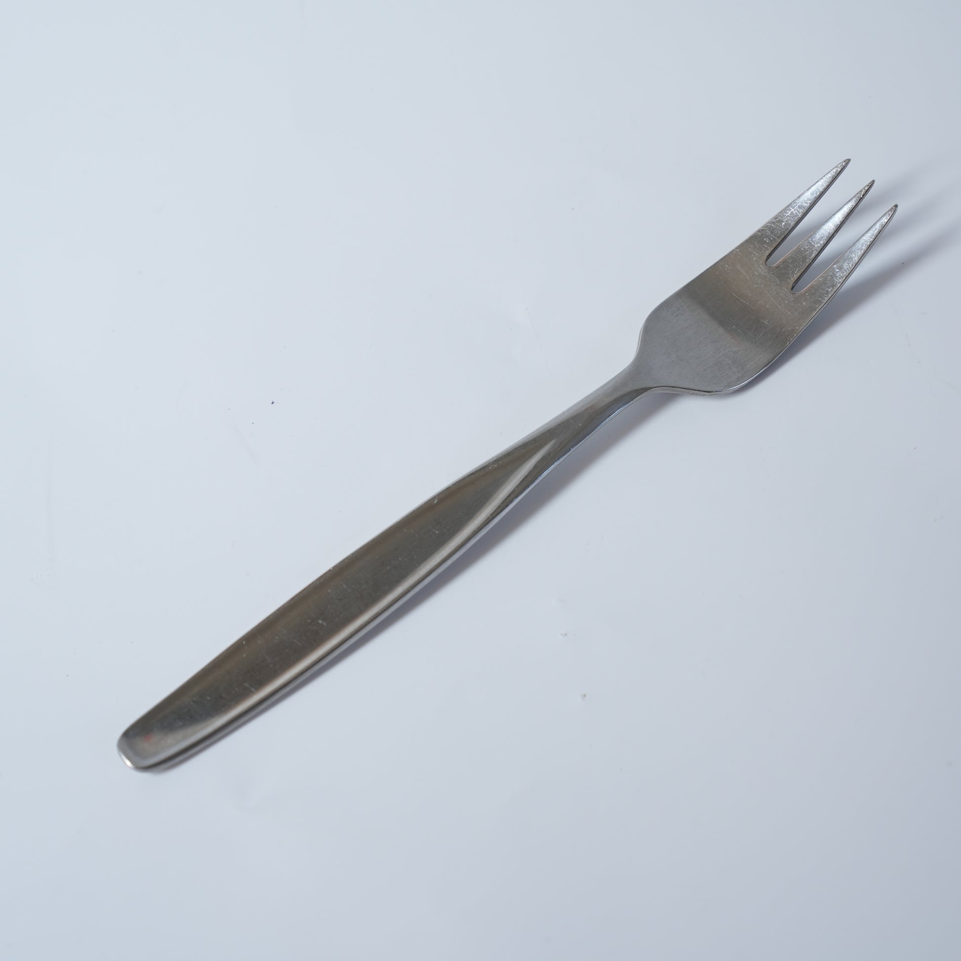 ニルスヨハン（NilsJohan）カプリ（Capri）フォーク 17cm アダム・ティルストルップ 北欧ヴィンテージカトラリー
