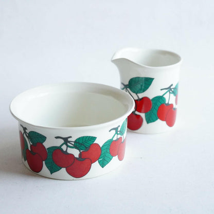 ARABIA キルシッカ（Kirsikka）クリーマー＆シュガーボウル Sugar Bowls & Creamers ARABIA   