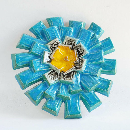 Gustavsberg Bengt Berglund Flower shaped porcelain plate in turquoise blue