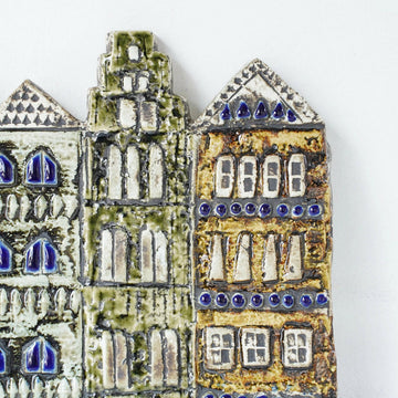 リサ・ラーソン グスタフスベリ ガムラスタン（旧市街）の陶板 - 北欧