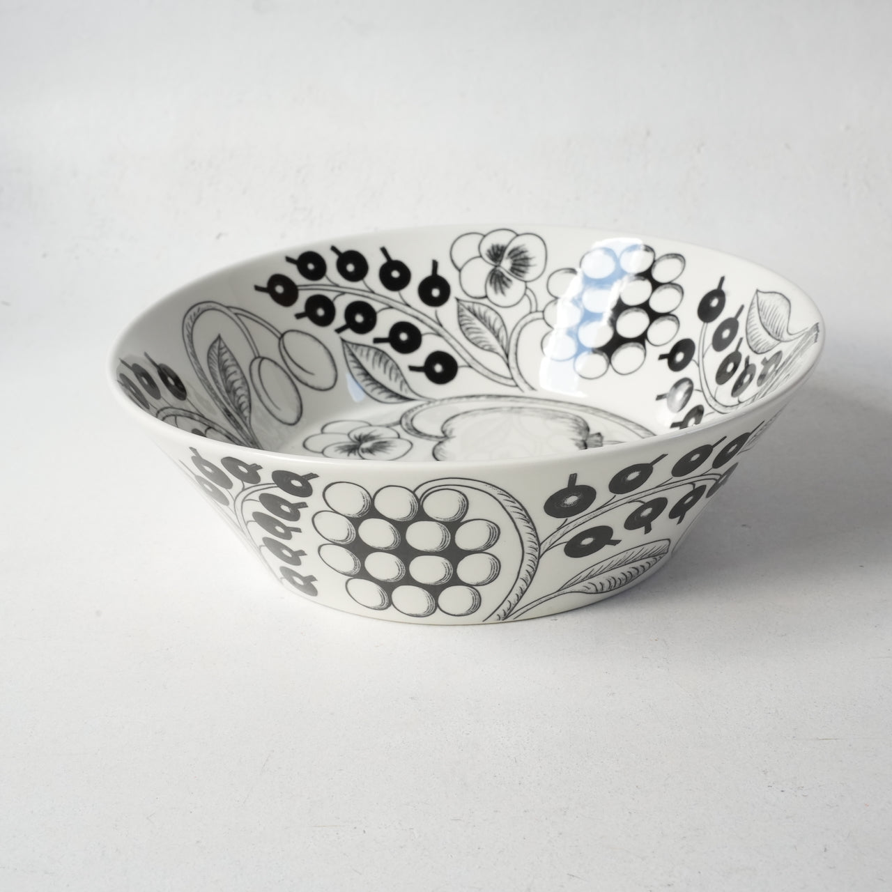 希少サイズ【最初期モデル】アラビア（ARABIA）ブラックパラティッシ（Paratiisi）大サイズ ボウル - ディテール 7