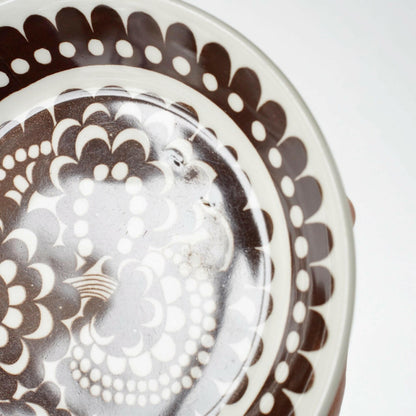 アラビア（ARABIA）100周年記念モデル ブラウンのマグカップ＆ソーサー - ディテール 13