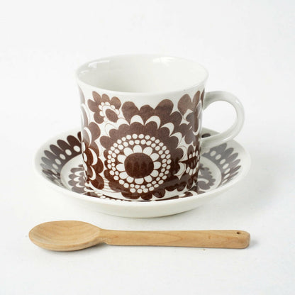 アラビア（ARABIA）100周年記念モデル ブラウンのマグカップ＆ソーサー - ARABIA - 北欧食器タックショミュッケ