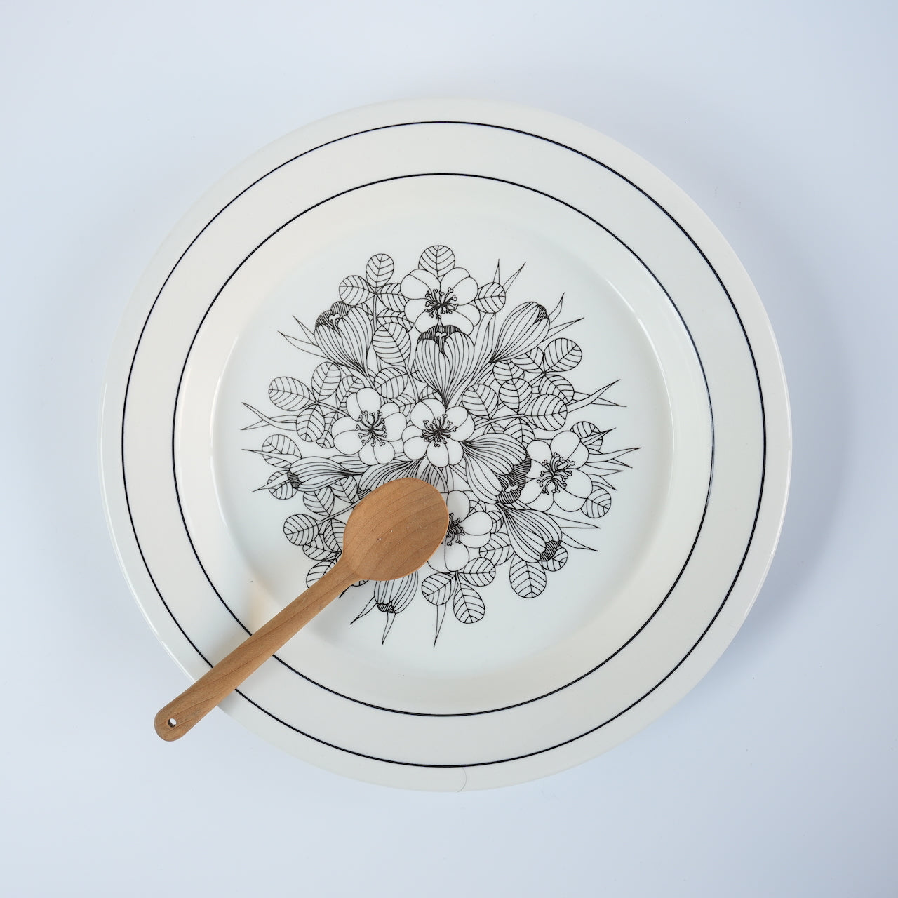 アラビア（ARABIA）クロッカス（Krokus）24cmプレート 1 - ARABIA - 北欧食器タックショミュッケ