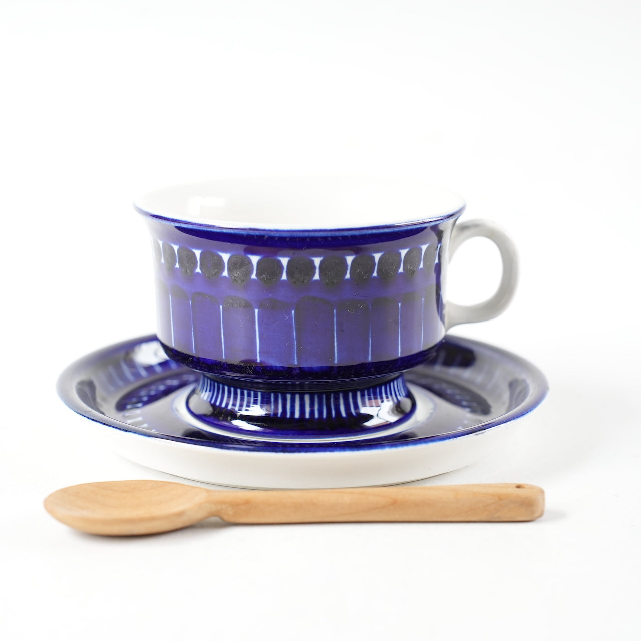 極美品 アラビア（ARABIA）バレンシア（Valencia）ティーカップ＆ソーサー - ARABIA - 北欧食器タックショミュッケ