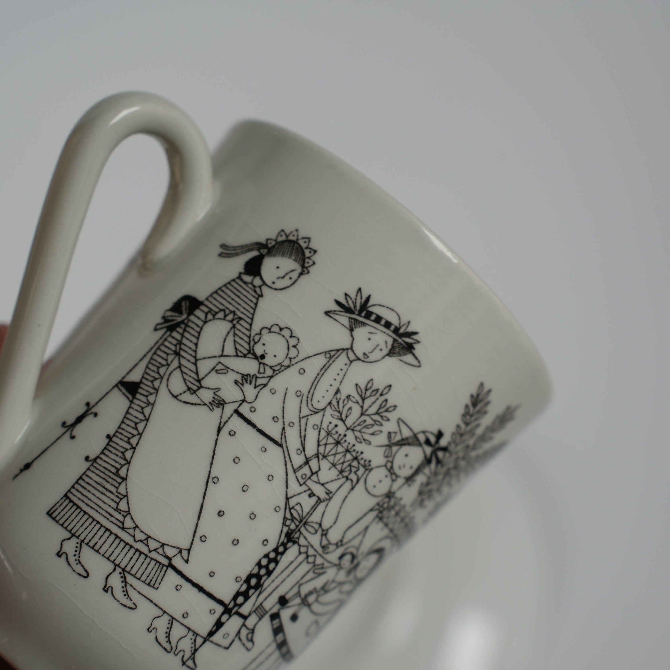 貫入あり ARABIA（アラビア）Emilia（エミリア）コーヒーカップ