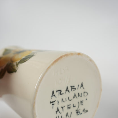 ARABIA ヒルッカ・リーサ・アホラ（HLA）黄色い花 筒形フラワーベース 内側ブラウン 底面のサイン2
