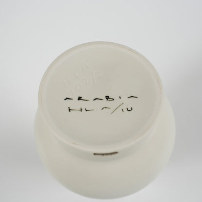 ARABIA ヒルッカ・リーサ・アホラ（HLA）黄色い薔薇 一輪挿し フラワーベース 底面のサイン