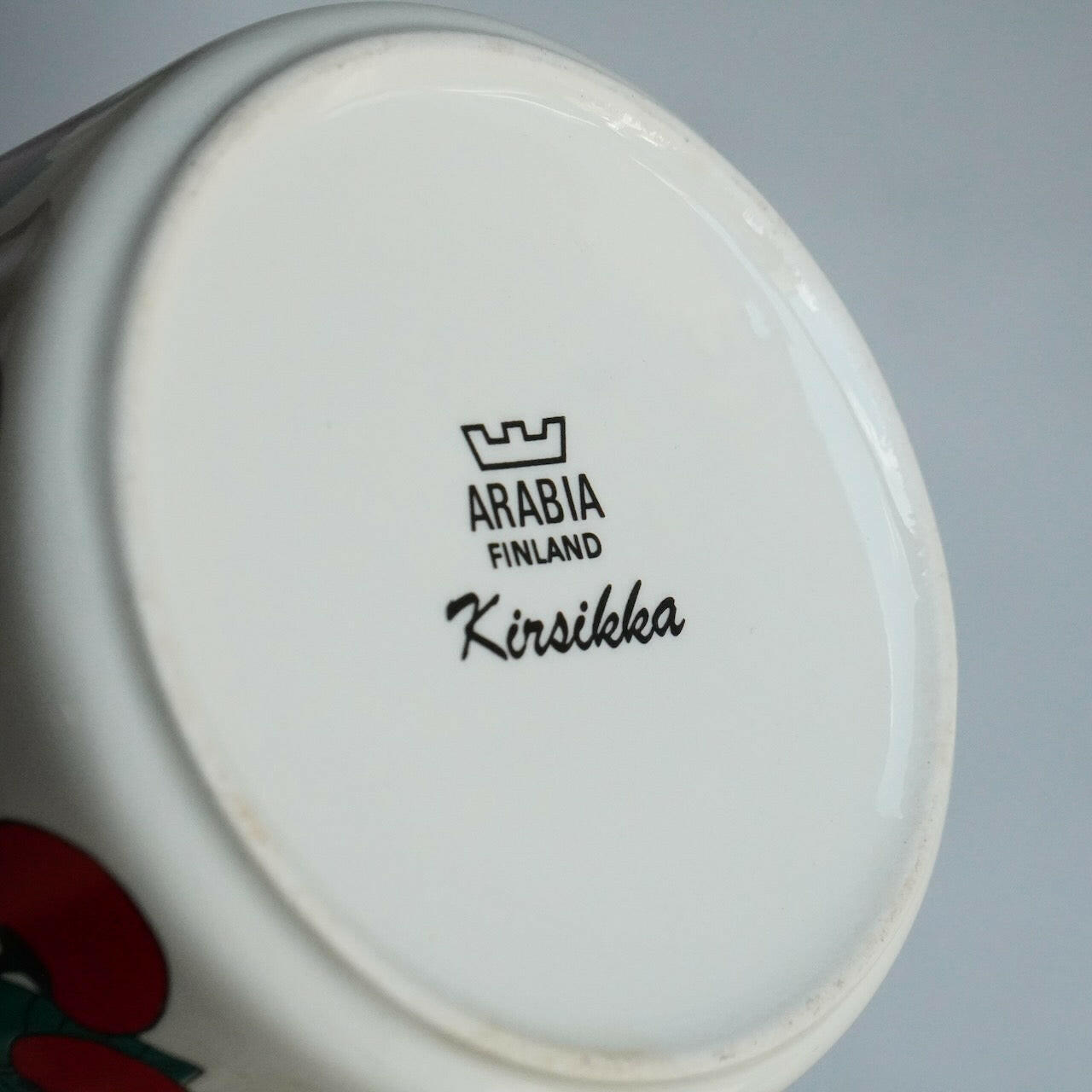 ARABIA キルシッカ（Kirsikka）コーヒーポット 裏面（バックスタンプ）