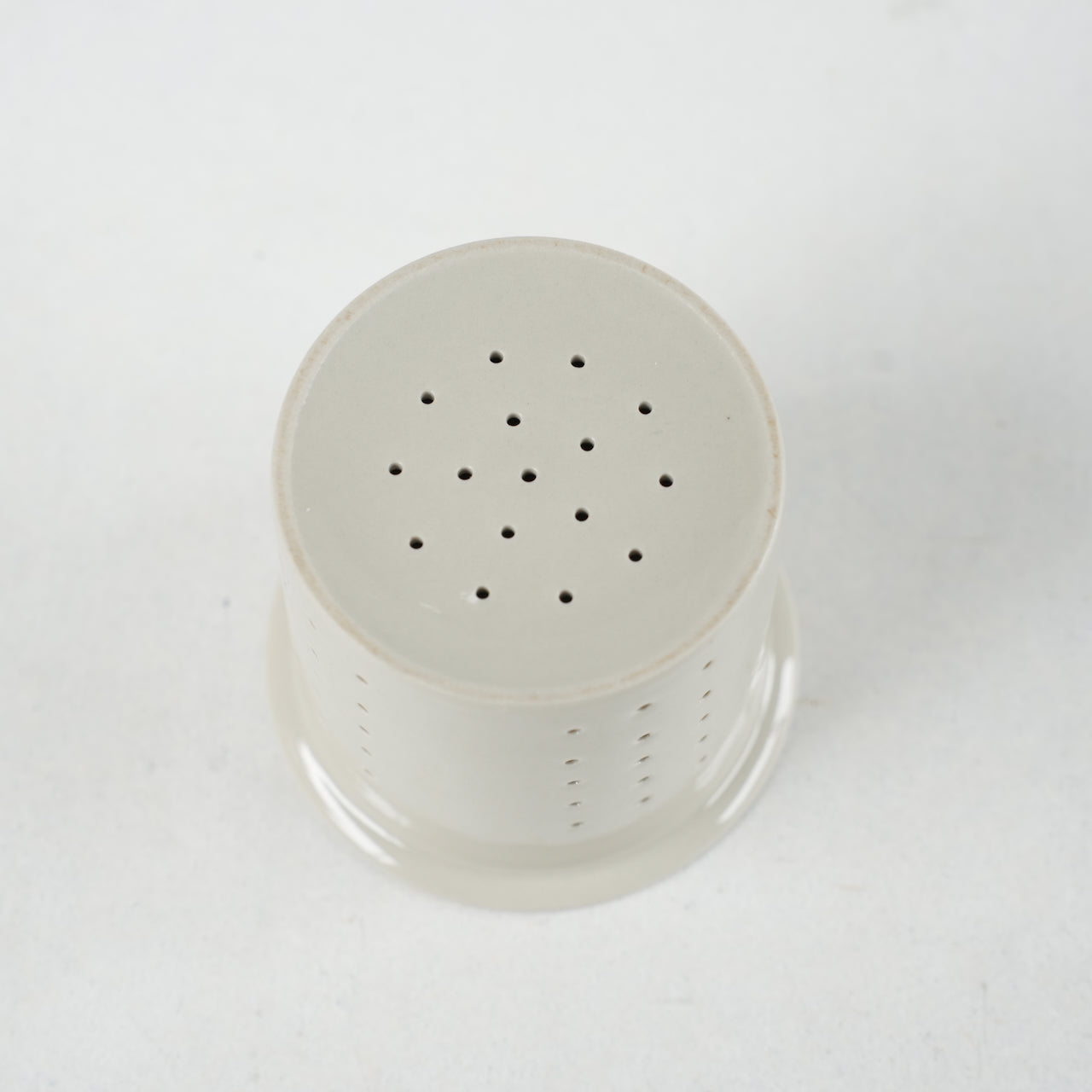ARABIA コラーリ（Koralli）ティーポット 裏面（バックスタンプ）