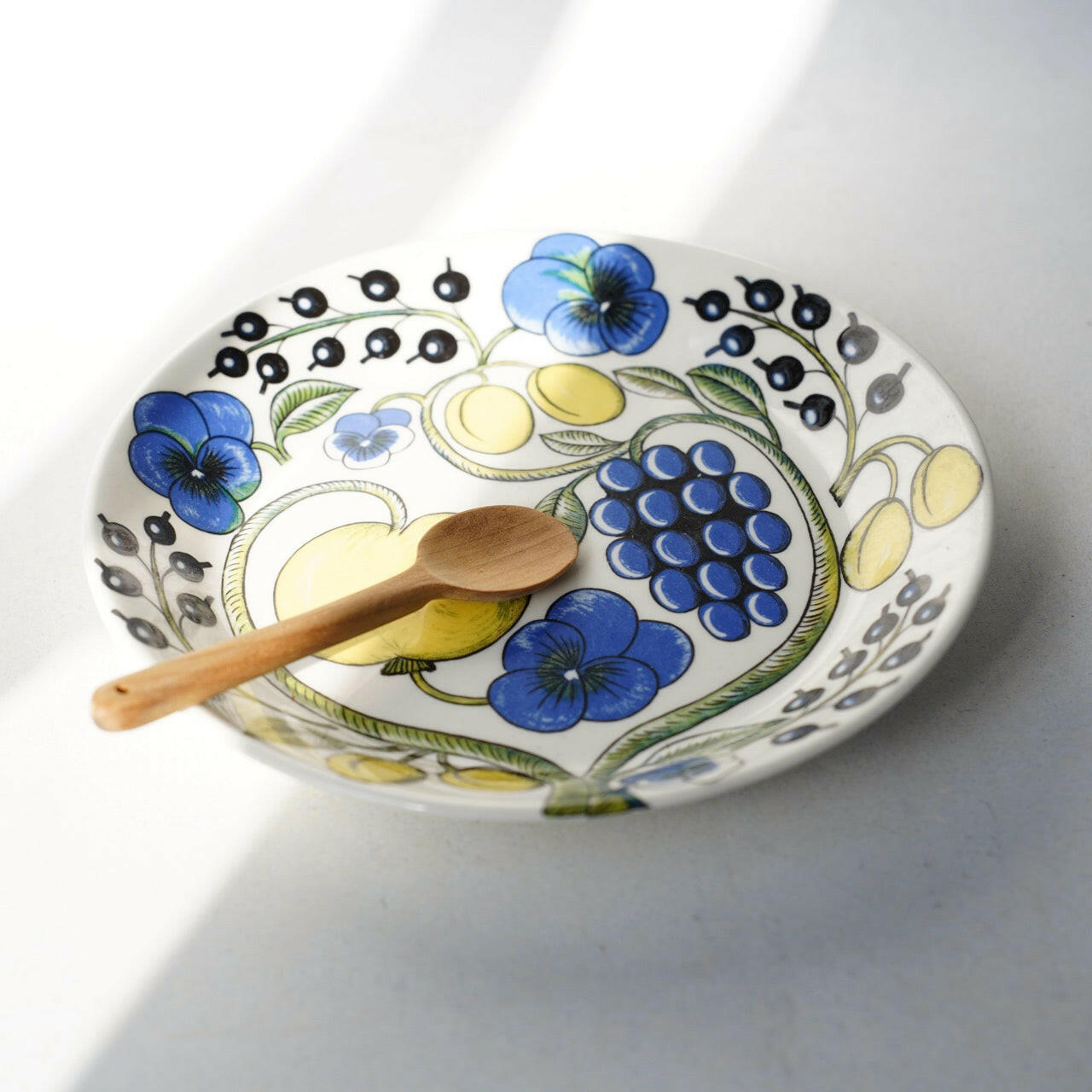 1988年製 ARABIA（アラビア）パラティッシ（Paratiisi）20cmプレート - 全体像