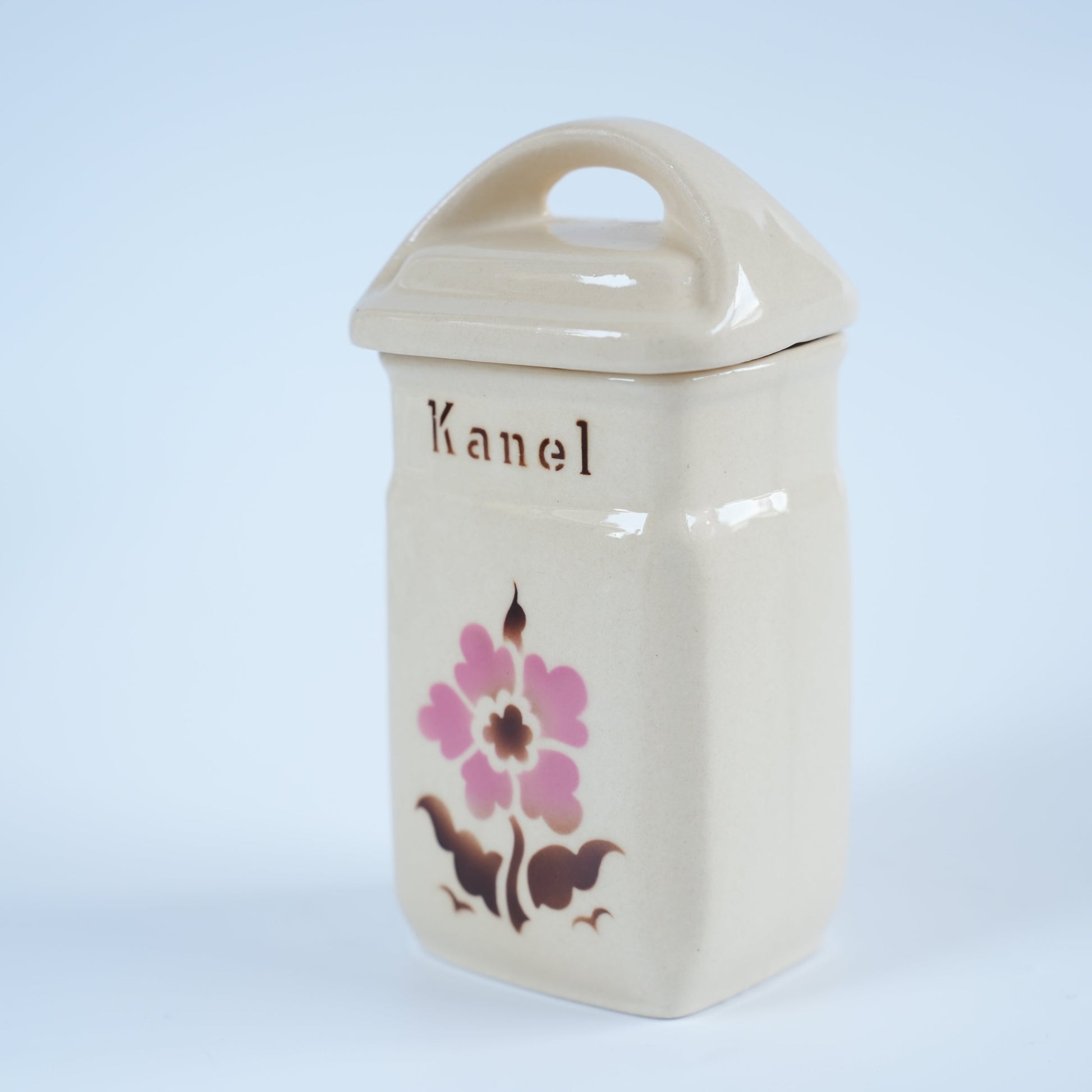 ARABIA（アラビア）スパイスジャー Kanel（シナモン）ヴィンテージ フィンランド 別角度