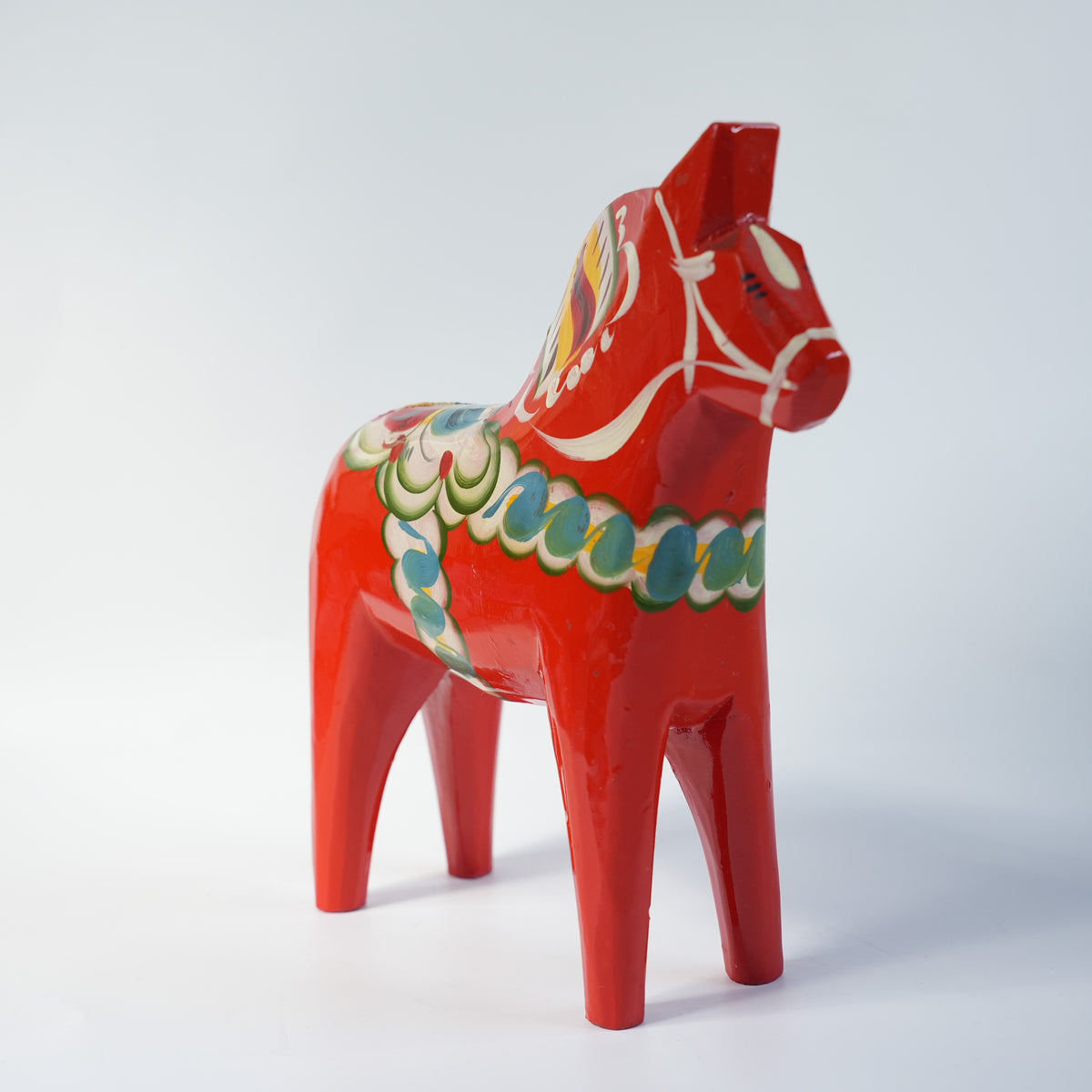 ヴィンテージ アクタ・ダラヘムスロイド ダーラナホース 朱赤×クルビッツ 21.5cm 木製 スウェーデン民族工芸 別角度6