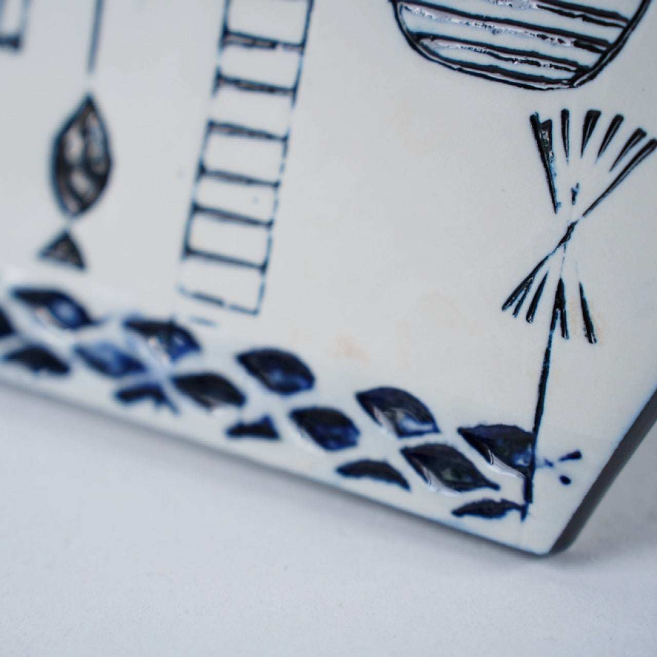 希少 グスタフスベリ リサ・ラーソン アルベルティーナ（Albertina）陶板 - ディテール 6