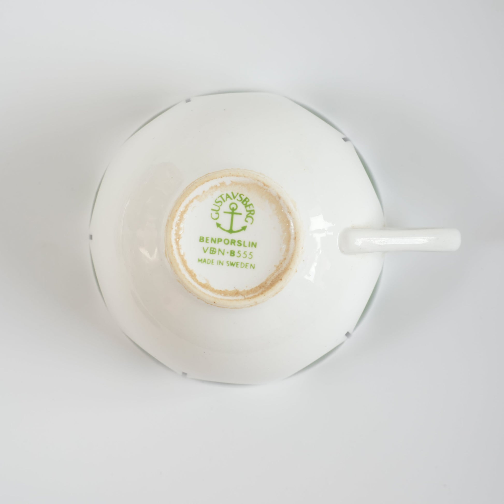 グスタフスベリ ベルサ（Berså）ヴィンテージ コーヒーカップ＆ソーサー ディスプレイ参考