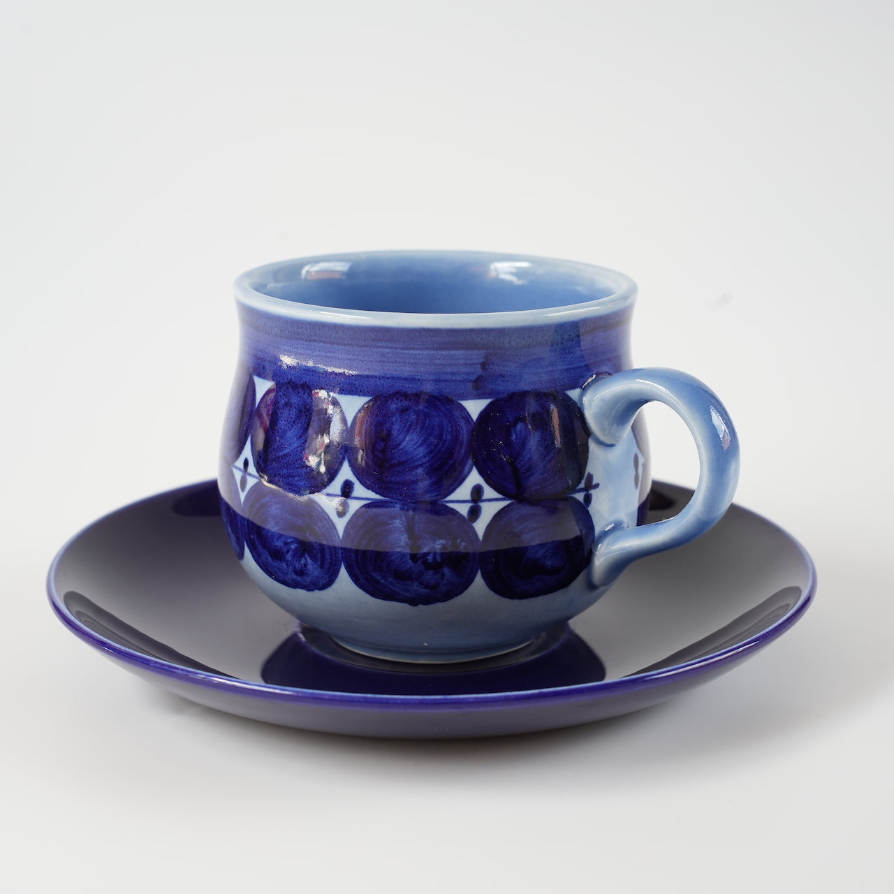 リサ・ラーソン グスタフスベリ マチルダ（Matilda）コーヒーカップ＆ソーサー2 - 全体像