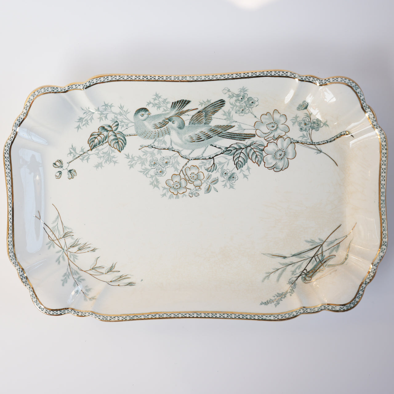 100年前の北欧皿 グスタフスベリ製 ヴェクショー（Wexiö）スクエアプレート - デザイン・柄の詳細