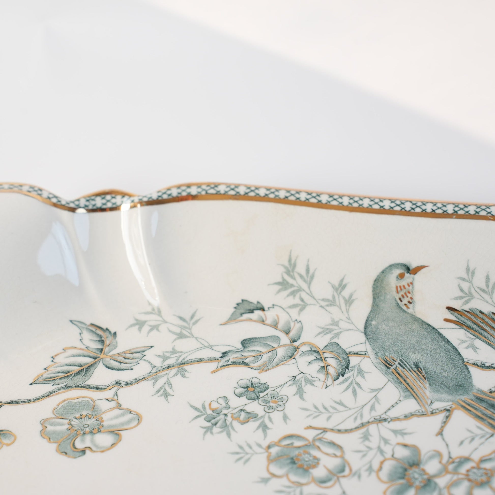 100年前の北欧皿 グスタフスベリ製 ヴェクショー（Wexiö）特大 スクエアプレート - 側面