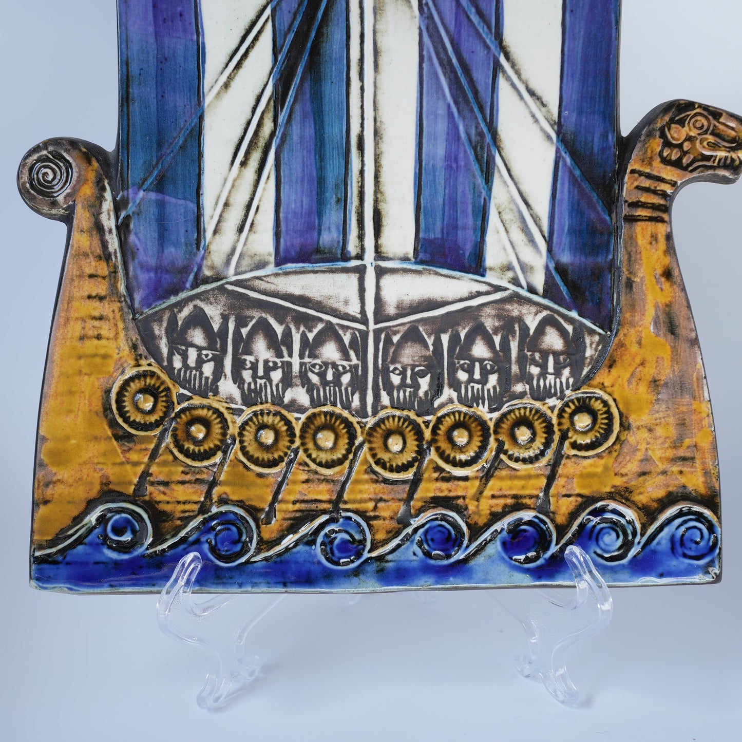 リサ・ラーソン グスタフスベリ ヴァイキング船の陶板（Handelsflottans Välfärdsråd） 詳細2