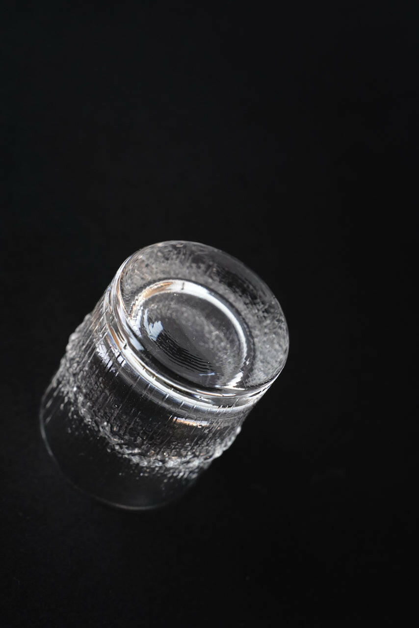 イッタラ（iittala）タピオ・ヴィルカラ ニヴァ（Niva）ヴィンテージ ショットグラス コンディション詳細