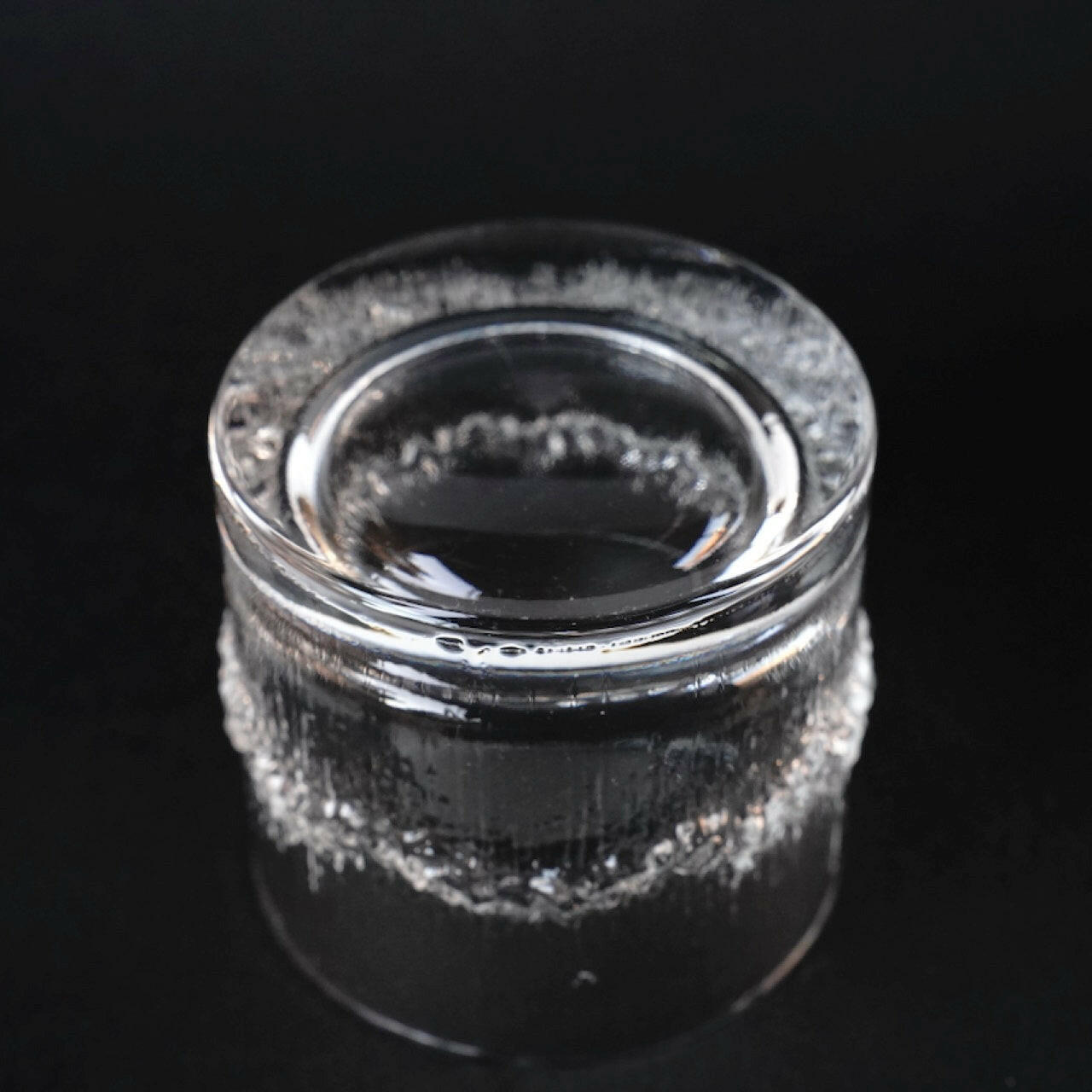 イッタラ（iittala）タピオ・ヴィルカラ ニヴァ（Niva）ヴィンテージ ウイスキーグラス - ディテール 1