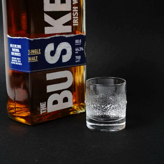 イッタラ（iittala）タピオ・ヴィルカラ ニヴァ（Niva）ヴィンテージ ショットグラス - iittala - 北欧食器タックショミュッケ