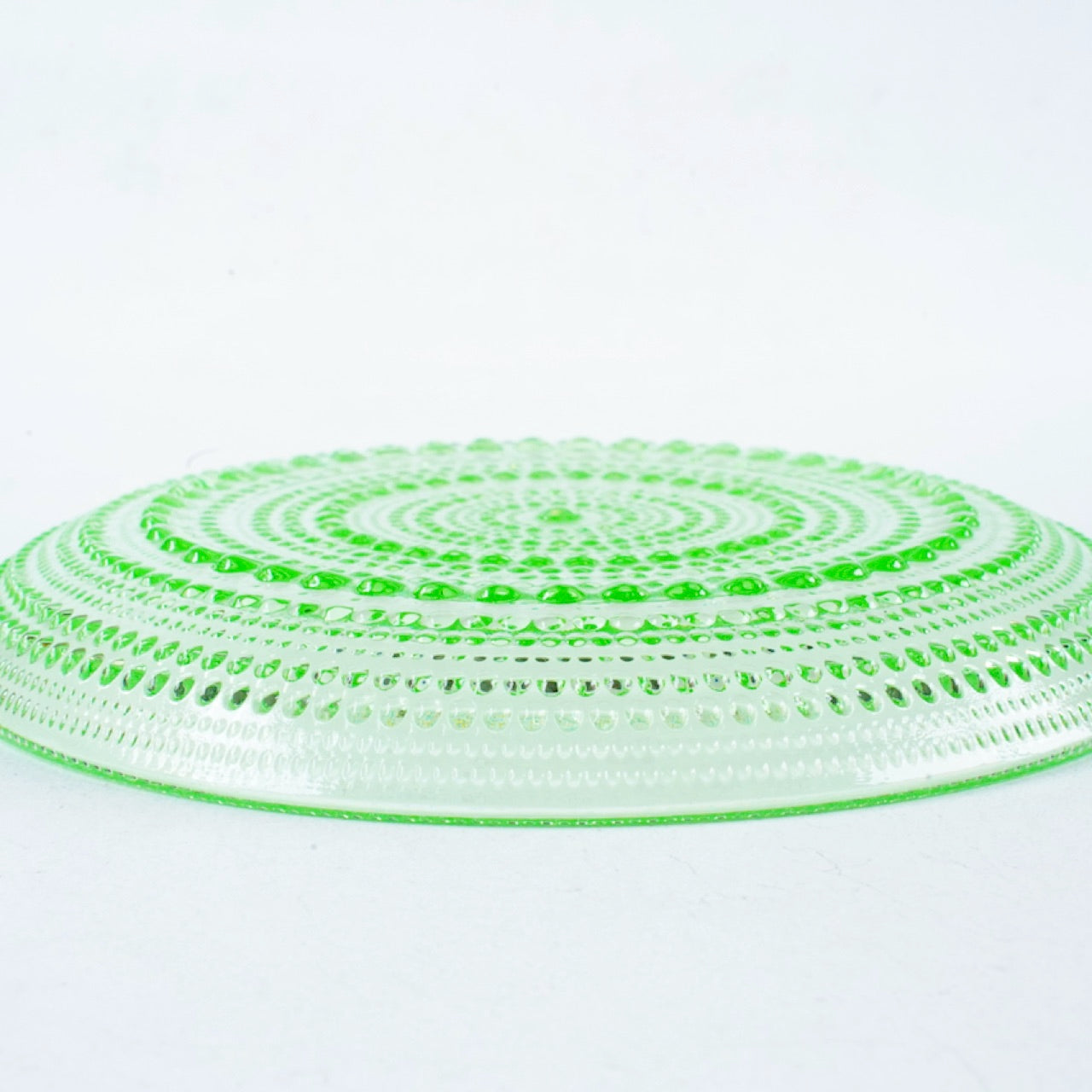 廃盤品 イッタラ（iittala）カステヘルミ（Kastehelmi）17.5cmプレート グリーン - バックスタンプ・裏印