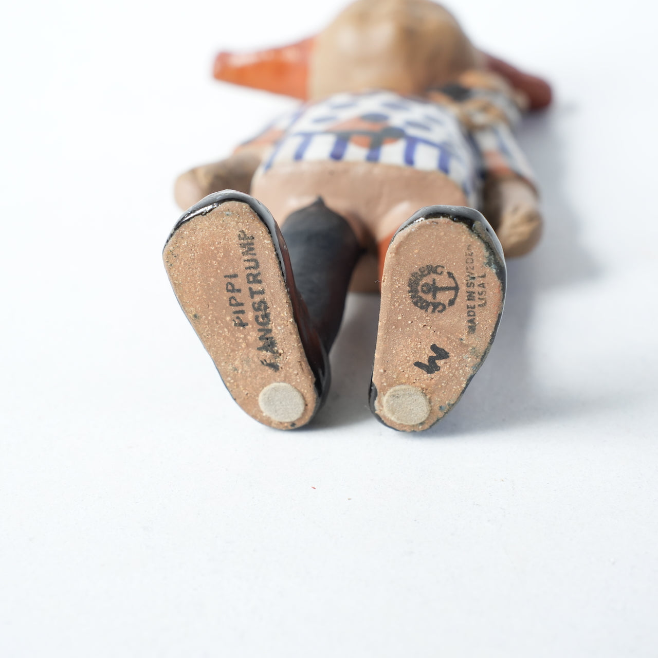 希少 リサ・ラーソン（Lisa Larson）グスタフスベリ 長くつ下のピッピ（Pippi Långstrump） - バックスタンプ・裏印