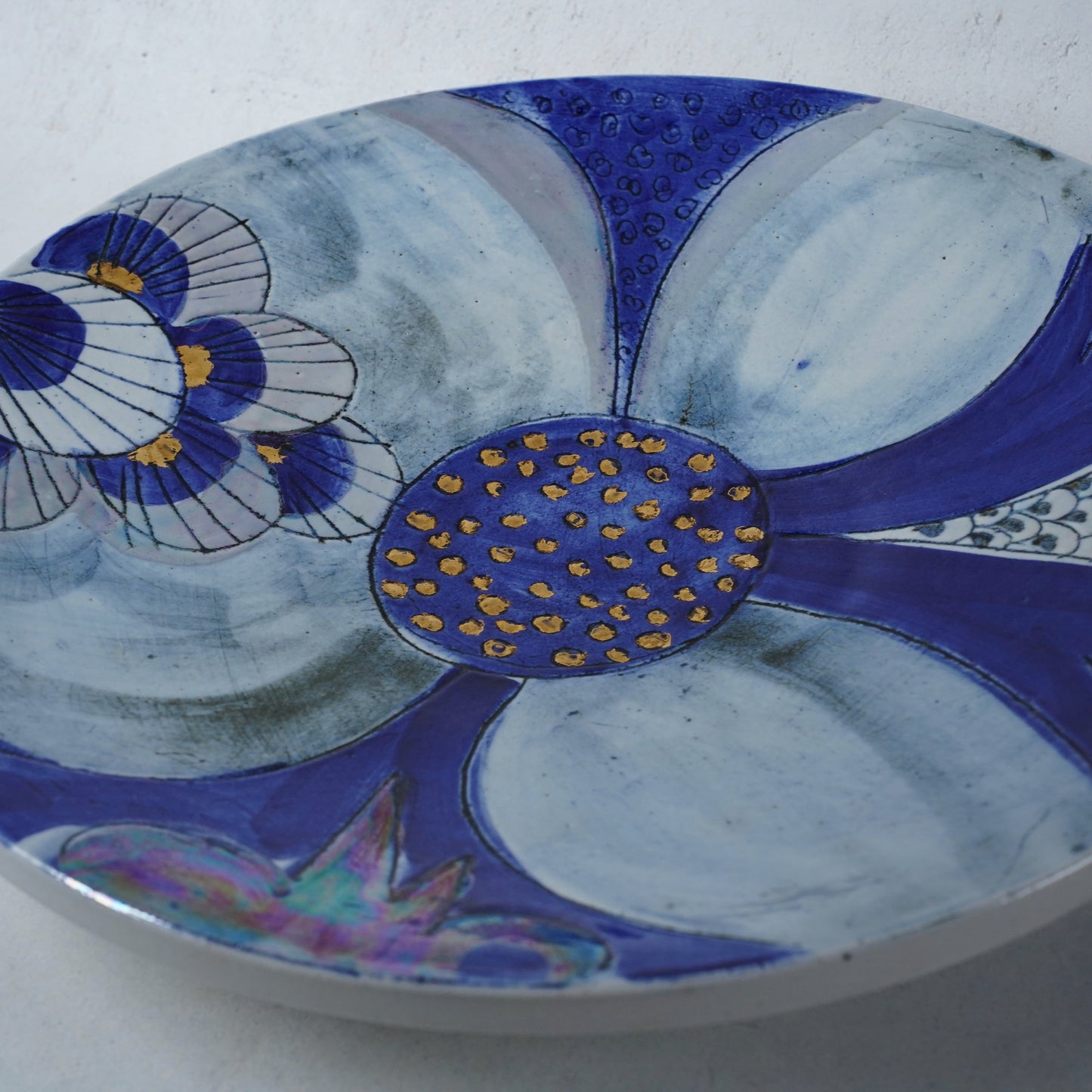 傑作 ユニークピース リサ・ラーソン 大きなワスレナグサの飾り皿 大皿 裏面（バックスタンプ）