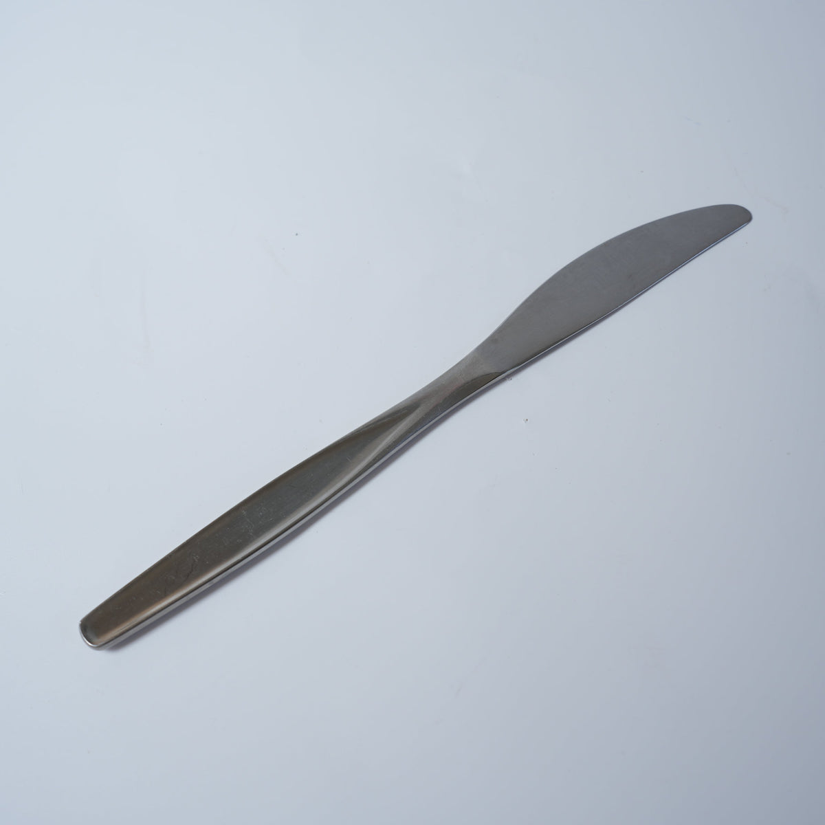 ニルスヨハン（NilsJohan）カプリ（Capri）テーブルナイフ 19.5cm アダム・ティルストルップ 北欧ヴィンテージカトラリー 別角度