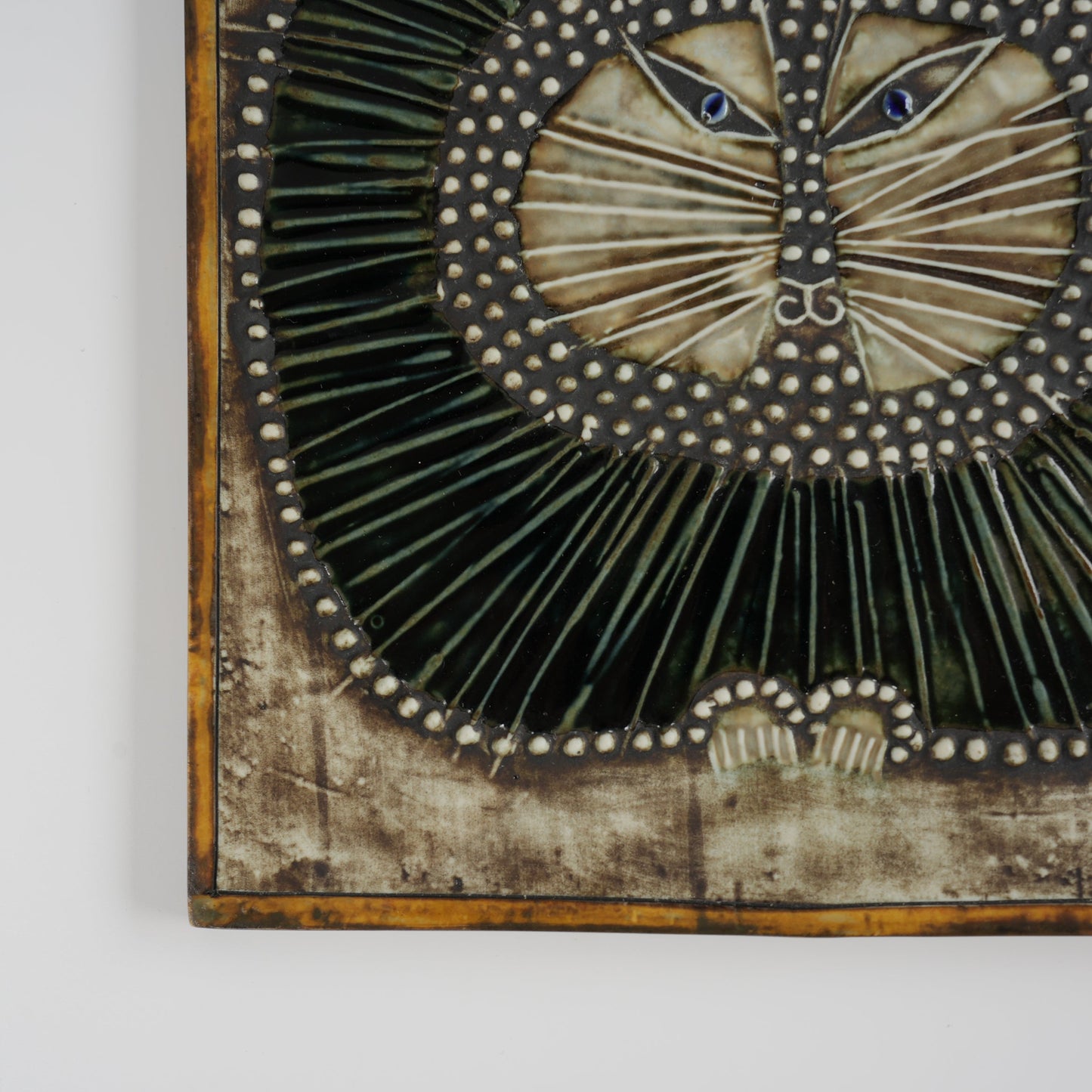 希少 グスタフスベリ リサ・ラーソン 黒い丸猫の陶板（Katt） - 側面