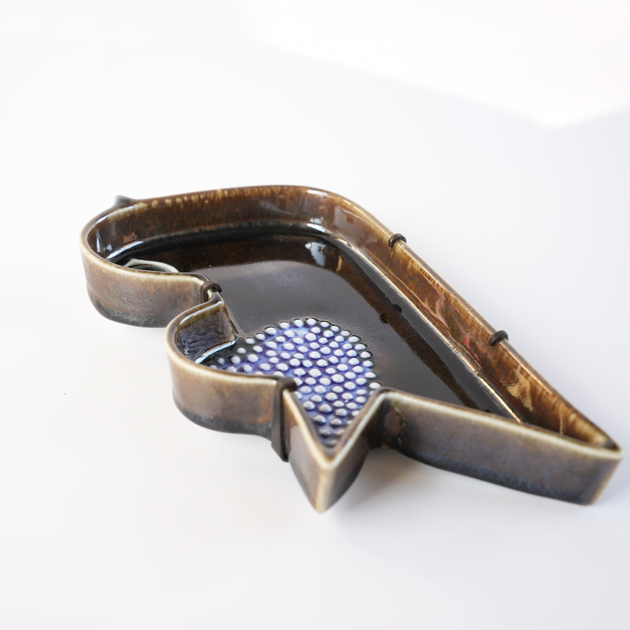 シルビア・レウショヴィウス 陶板 鳥モチーフ ロールストランド スタジオ作品 - ディテール 3