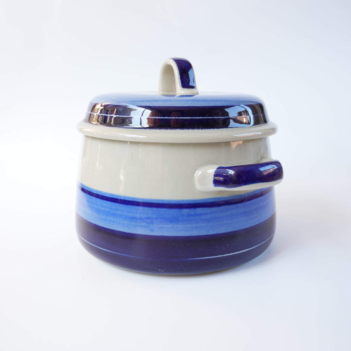 ロールストランド ミラマーレ（Mira Mare）蓋付きキャセロール 小（14cm） 釉薬の質感