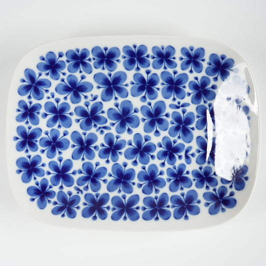 ロールストランド モナミ（Mon Amie）スクエアプレート - 全体像