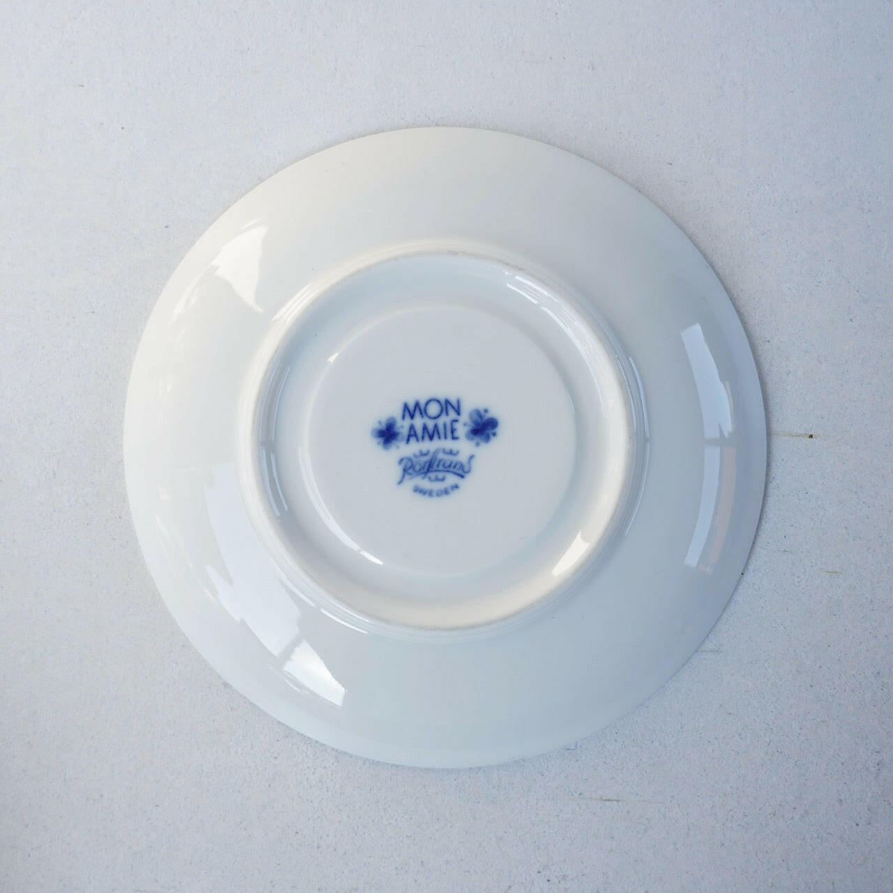 廃盤品 バックスタンプなし ロールストランド モナミ（Mon amie）ヴィンテージ ティーカップ＆ソーサー - 北欧食器タックショミュッケ