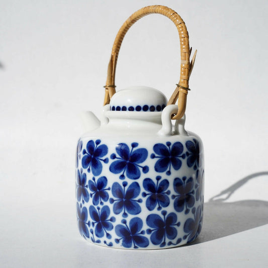 ロールストランド（Rörstrand）モナミ（Mon amie）ティーポット - 全体像