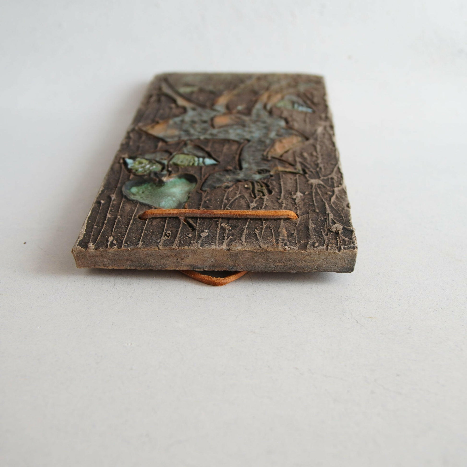 ティルグマン窯「鹿と草木」の陶板 - 北欧食器Tacksamycket