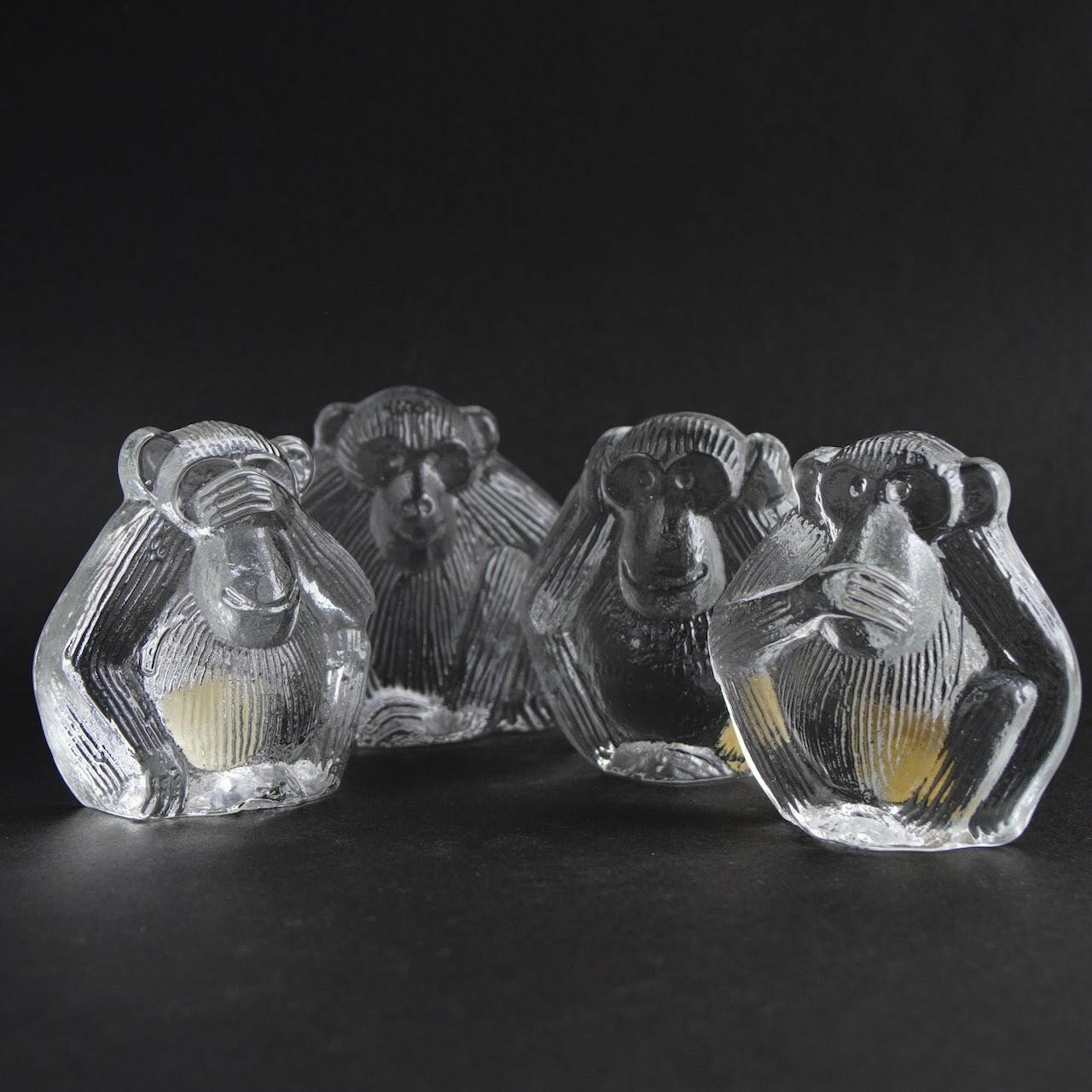 リサ・ラーソン ローヤルクローナ ガラスの四猿（見ざる、言わざる、聞かざる、せざる） 置物 Lisa Larson   